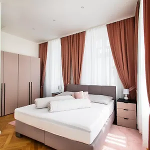 Royal Residences Vienne