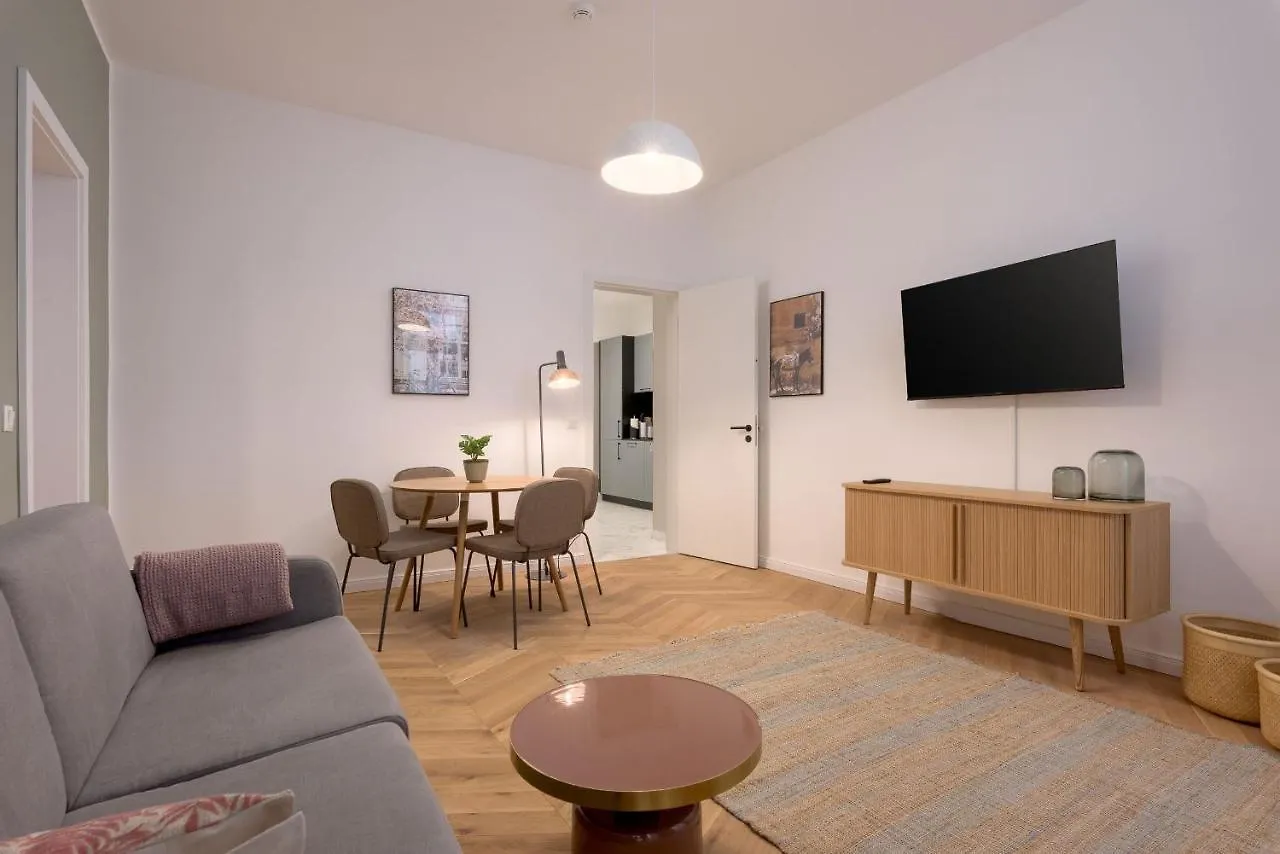 Limehome Vienna Karajangasse 0*,  Austria