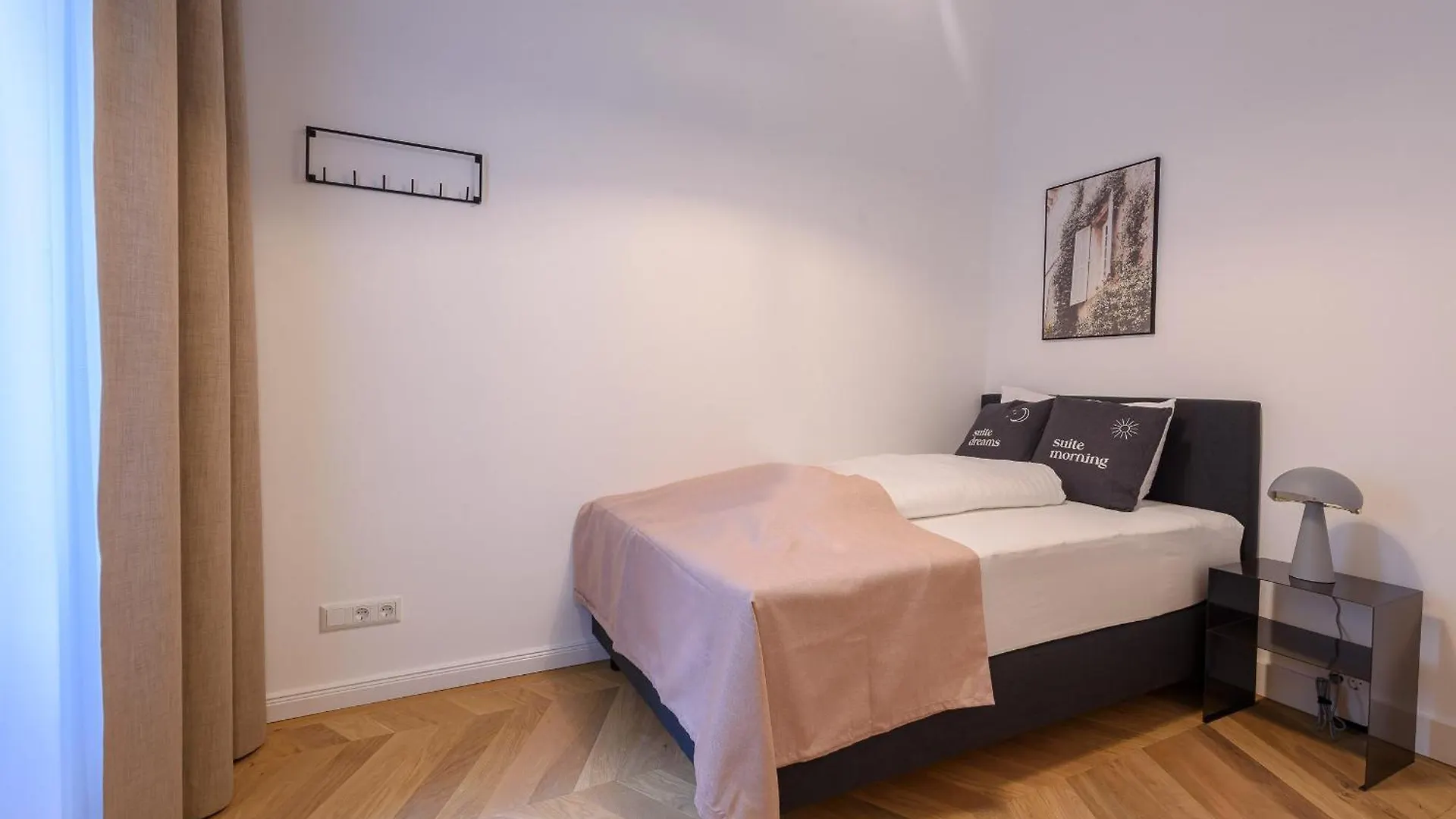 Limehome Vienna Karajangasse شقة