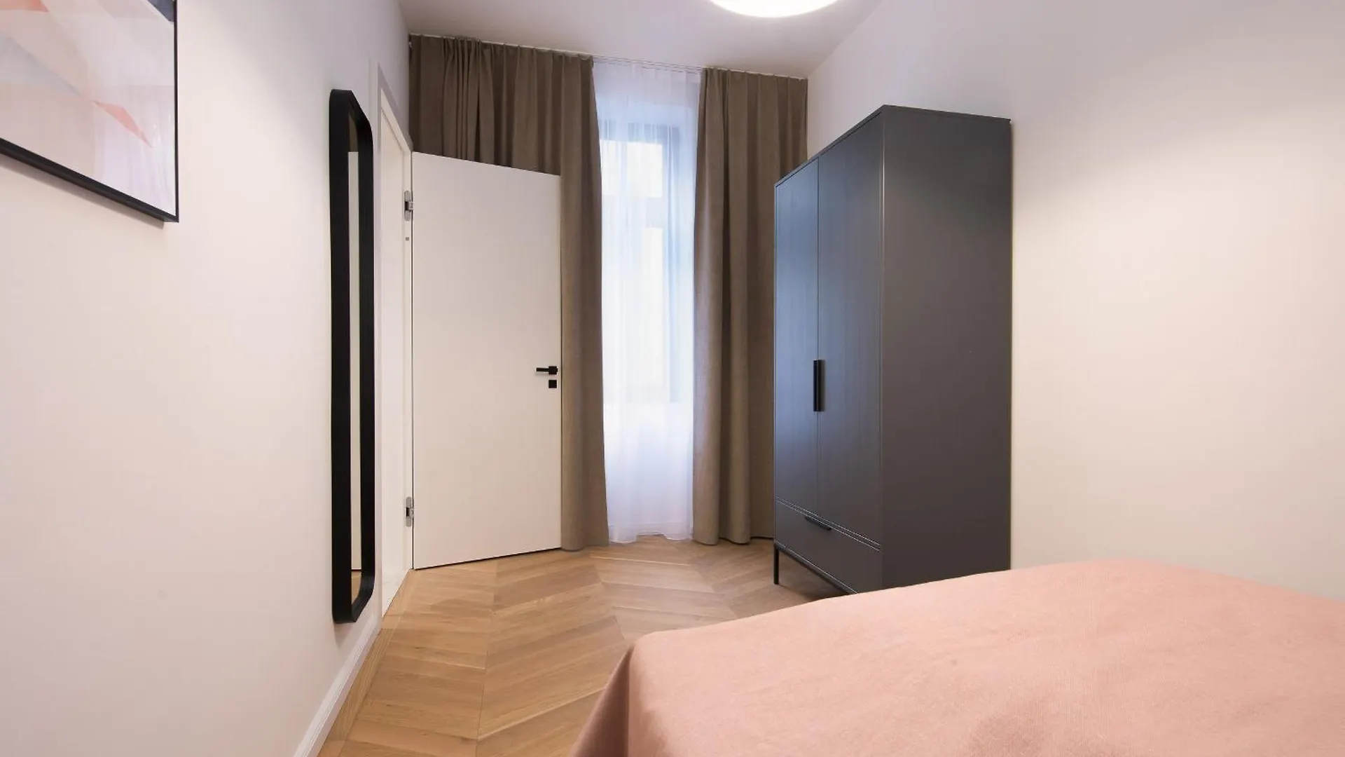 Limehome Vienna Karajangasse 0*,  Austria